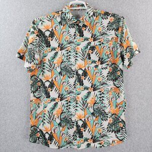 Bucees Shirt Mens Small Hawaiian Floral Beach Tropical Vacation Palms Beaver AOP